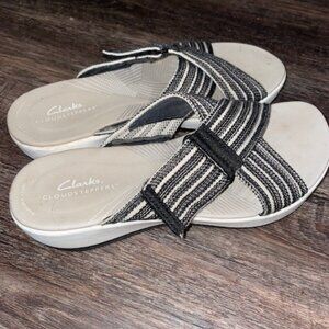 Clarks women size 8 Cloudstepper Slide